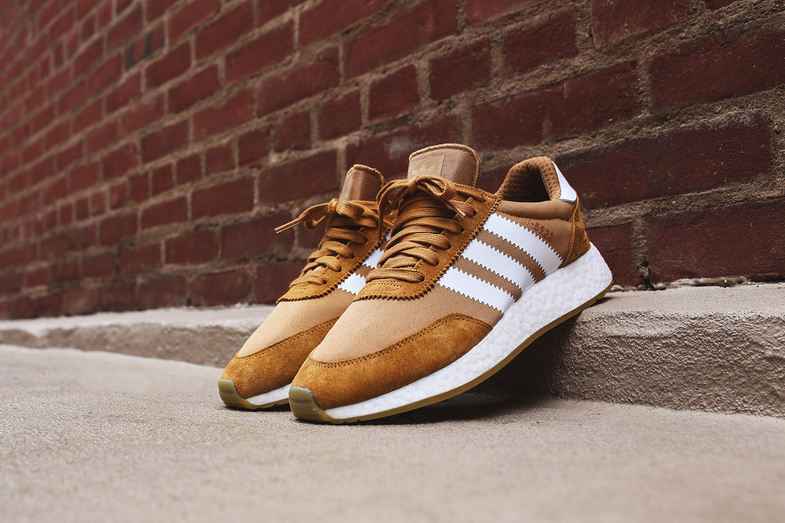adidas iniki mesa