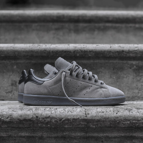 news/adidas-originals-stan-smith-solid-grey-black