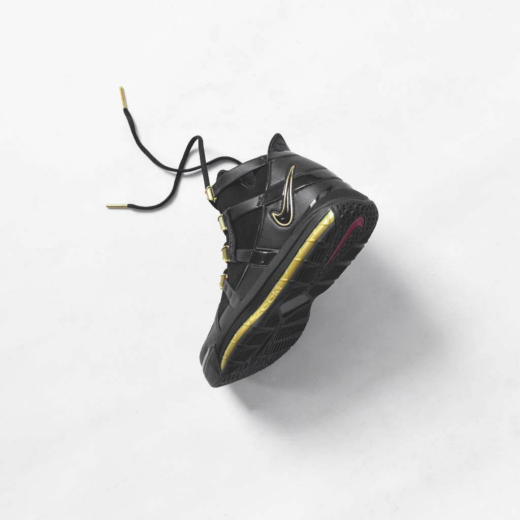 Nike zoom lebron 3 black gold top