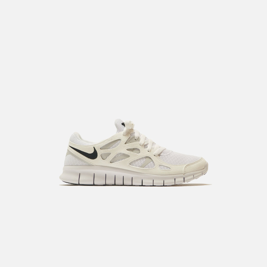 nike free run 2 white on feet