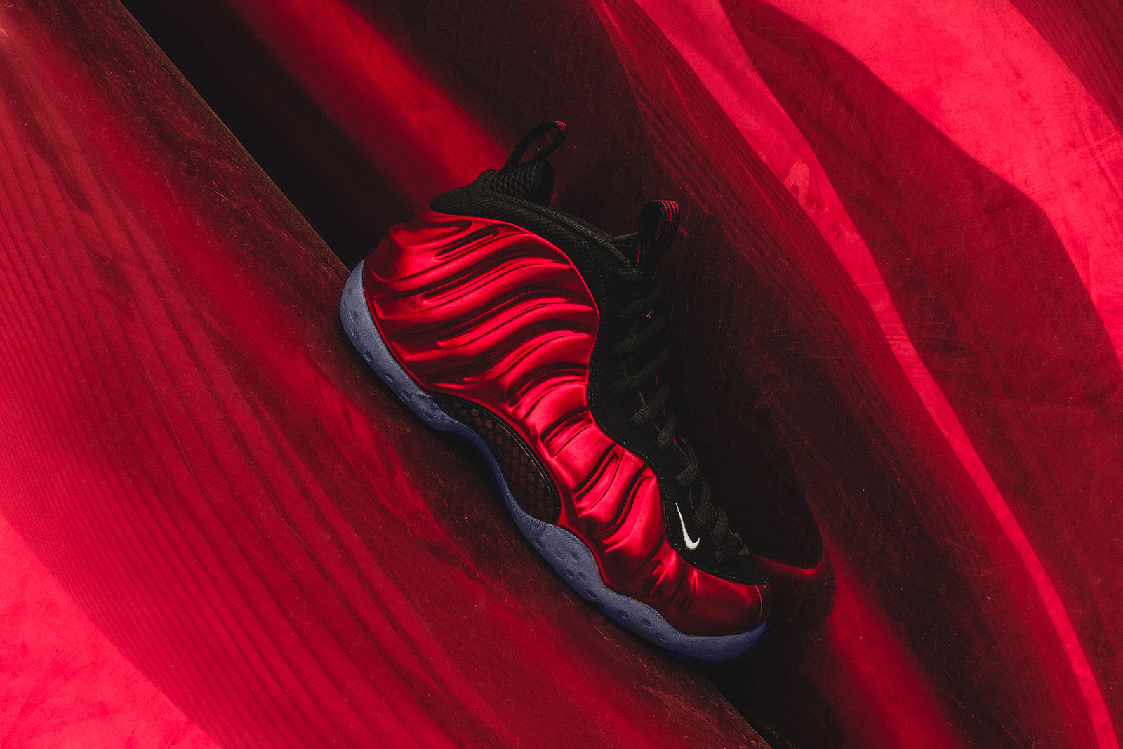 foamposite varsity red