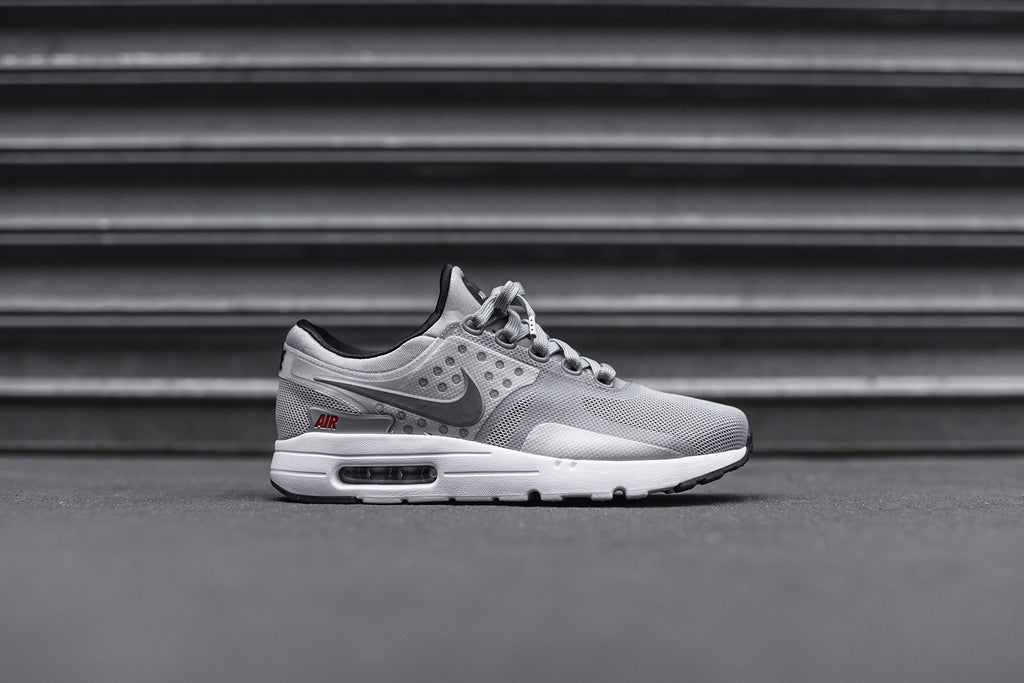 Nike Air Max Zero Silver Kith