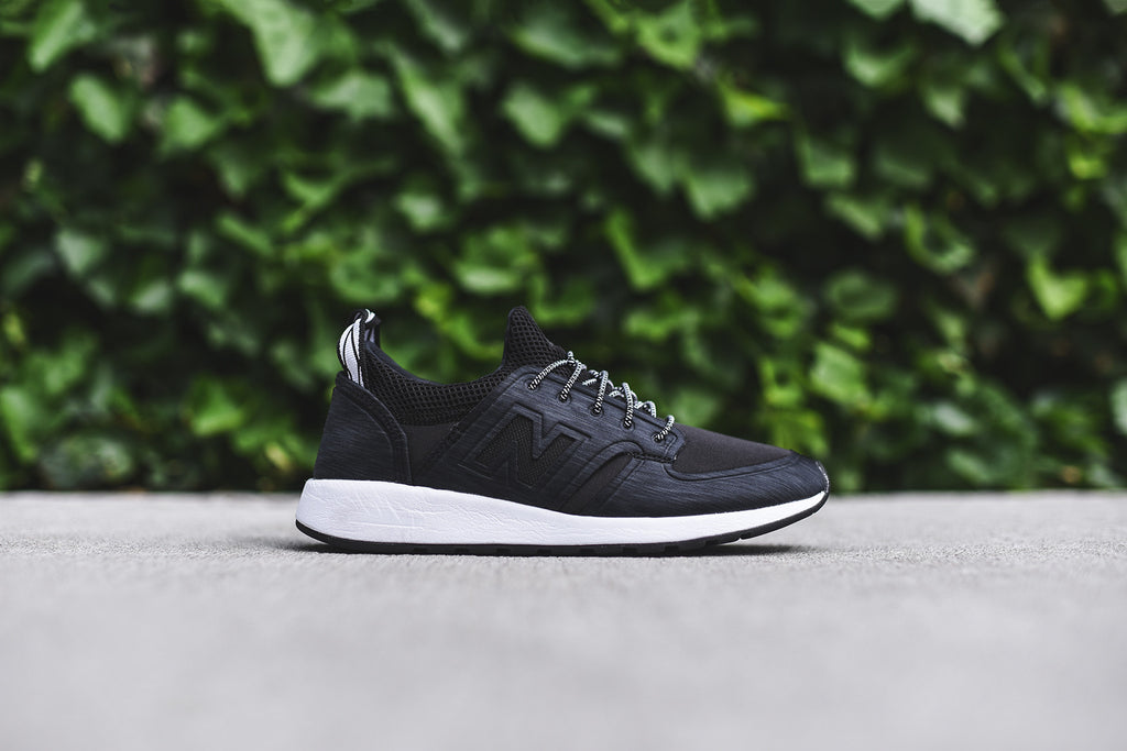 New Balance WMNS 420SA REVlite Sip On Black Kith