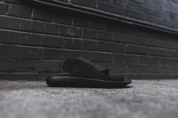 Y3 qasa sandal replica best sale