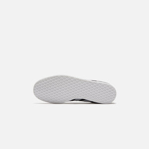 adidas WMNS Gazelle - Core Black / Silver Metallic / Footwear White