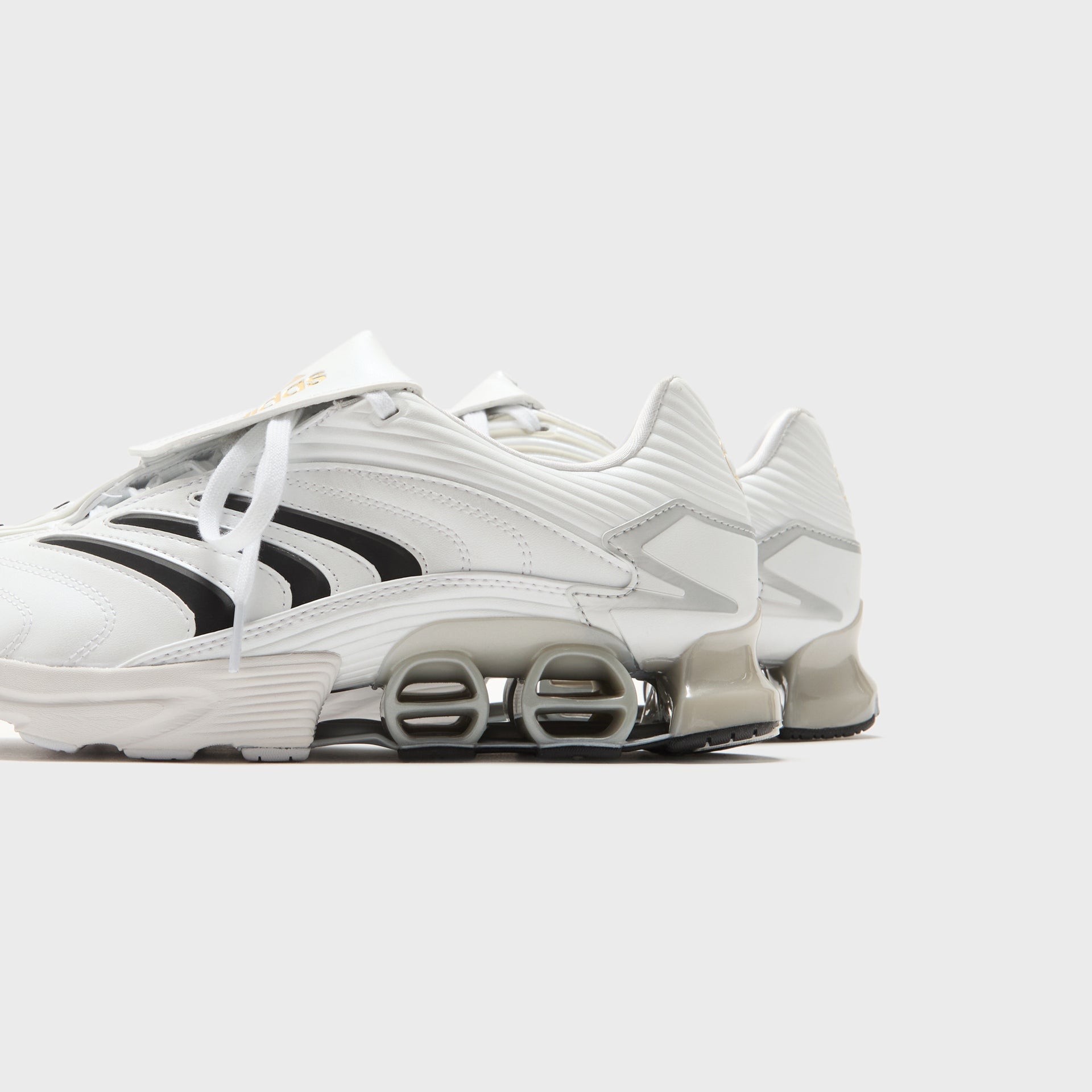 adidas Predator Megaride  - White / Core Black / Gold Metallic