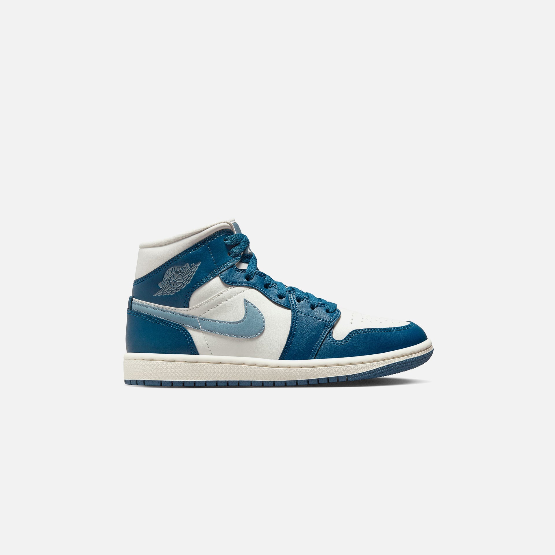 Nike WMNS Air Jordan 1 Mid - Sky J French / Blue / Ozone Blue / Sail