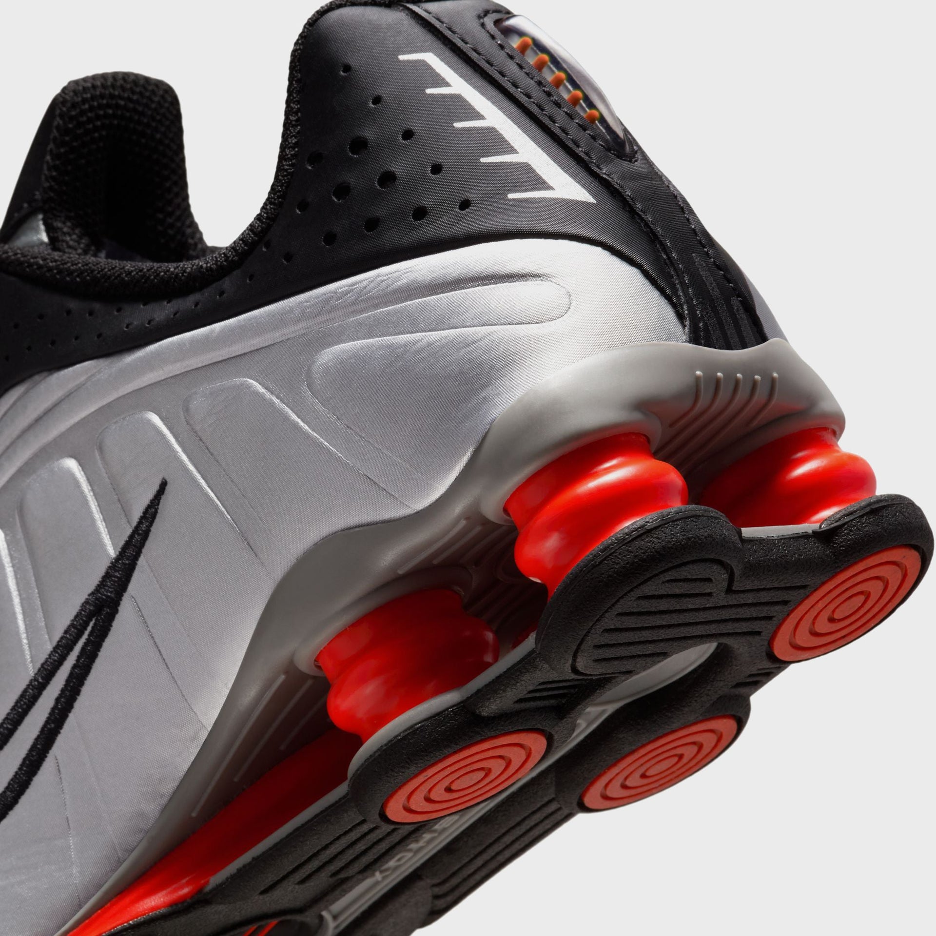 Nike GS Shox R4 - Metallic Silver / Metallic Silver / Black
