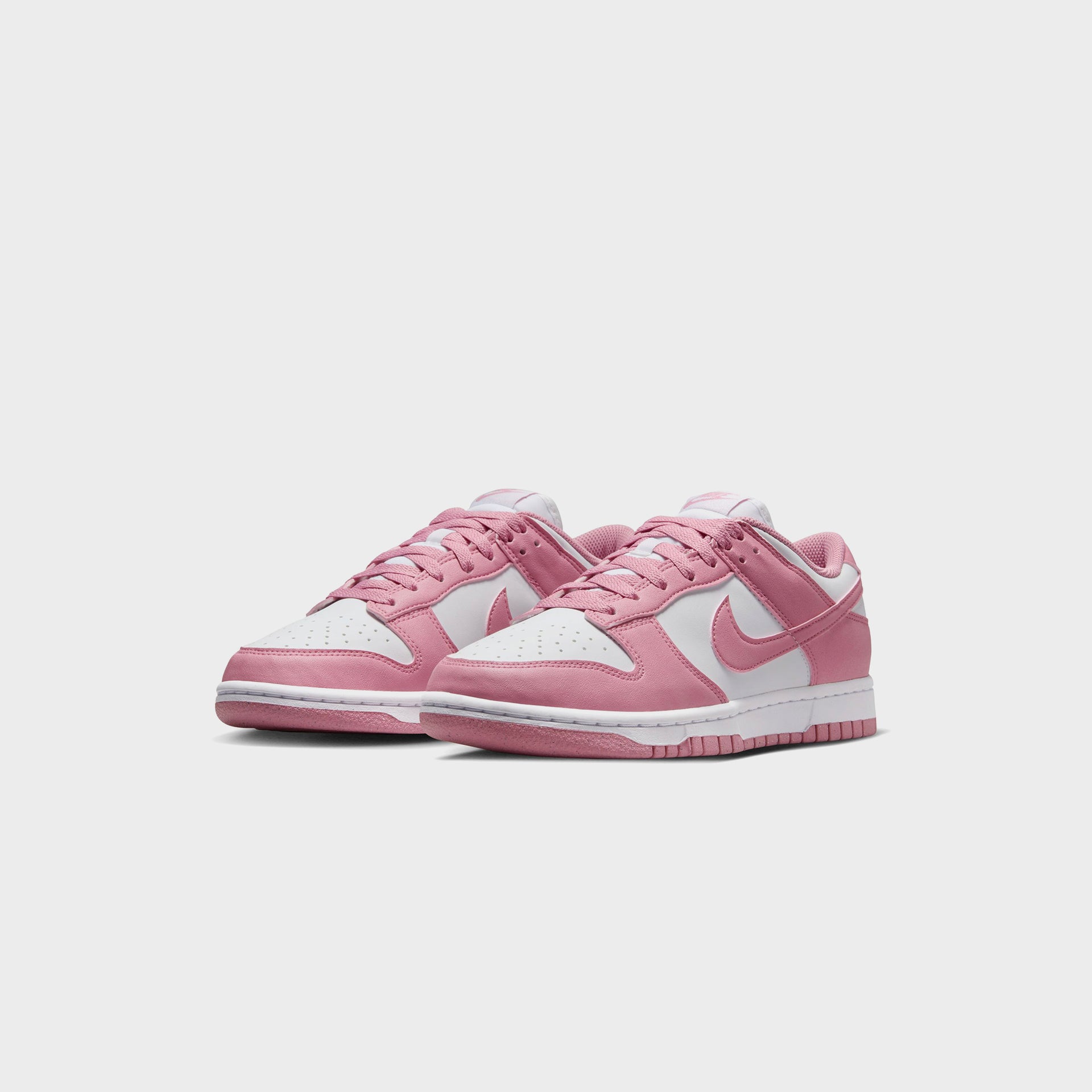 Nike WMNS Dunk Low - White / Elemental Pink