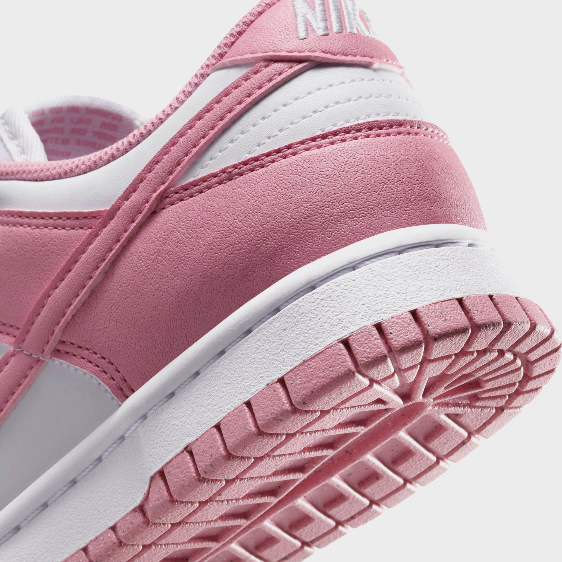 Nike WMNS Dunk Low - White / Elemental Pink