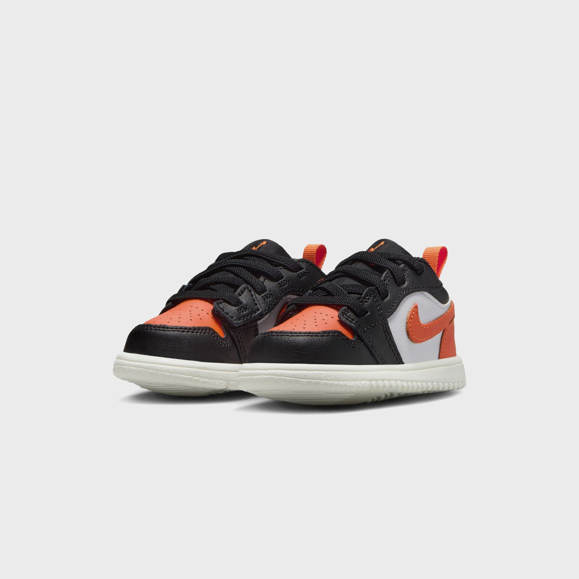 Jordan TD 1 Low ALT - Black / Starfish / White / Sail