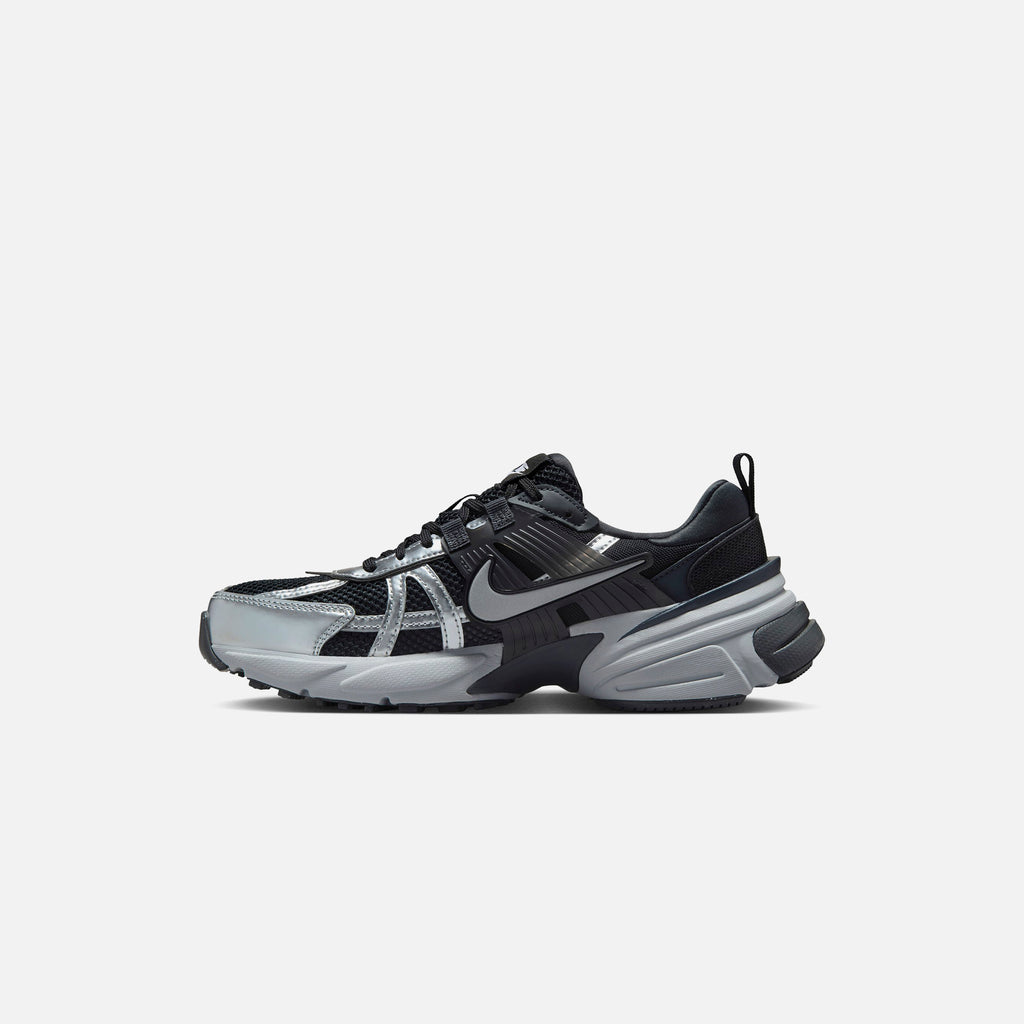 Nike WMNS V2K Run - Black / Metallic Silver / Anthracite – Kith