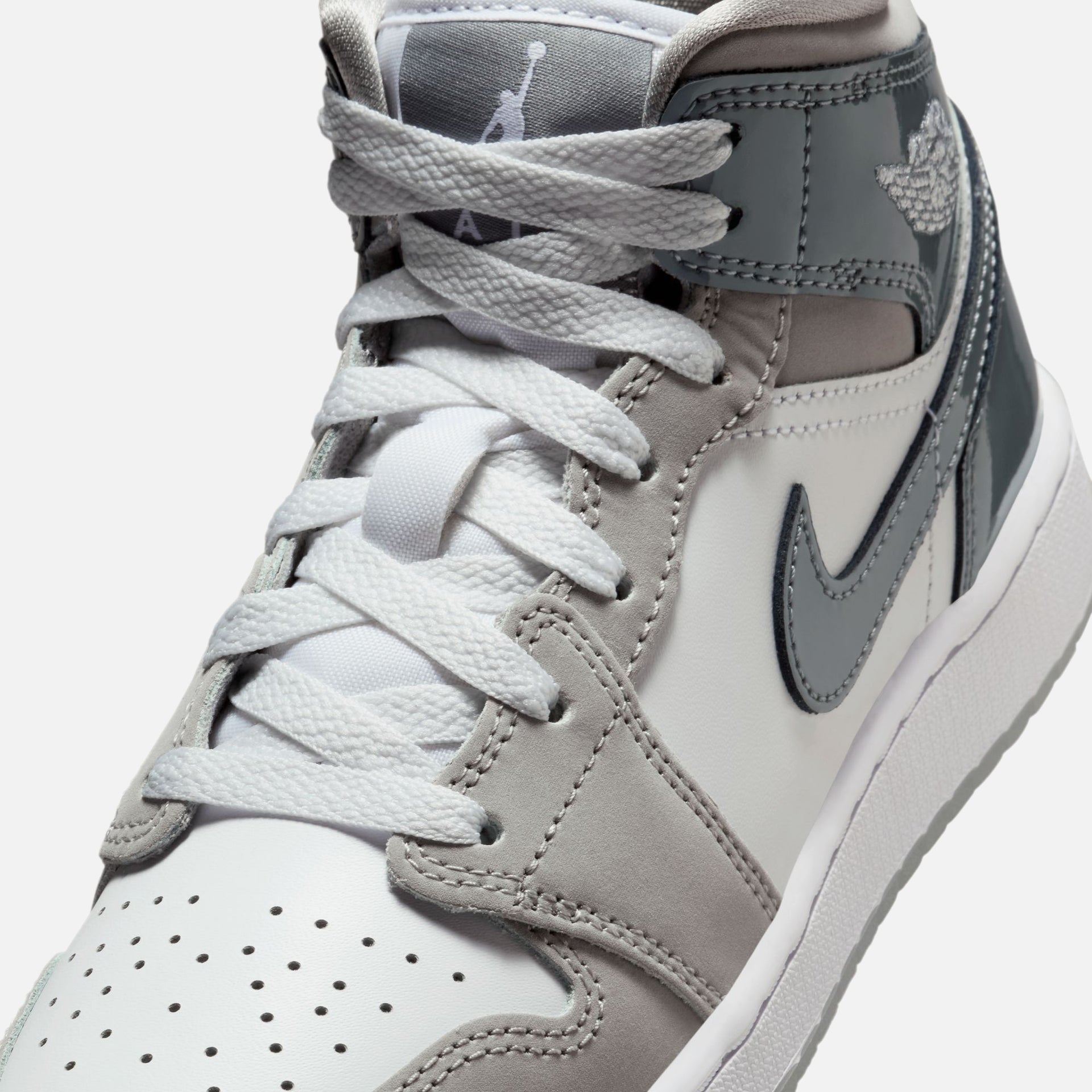 Jordan GS Air Jordan 1 Mid SE - White / Cool Grey / Med Grey