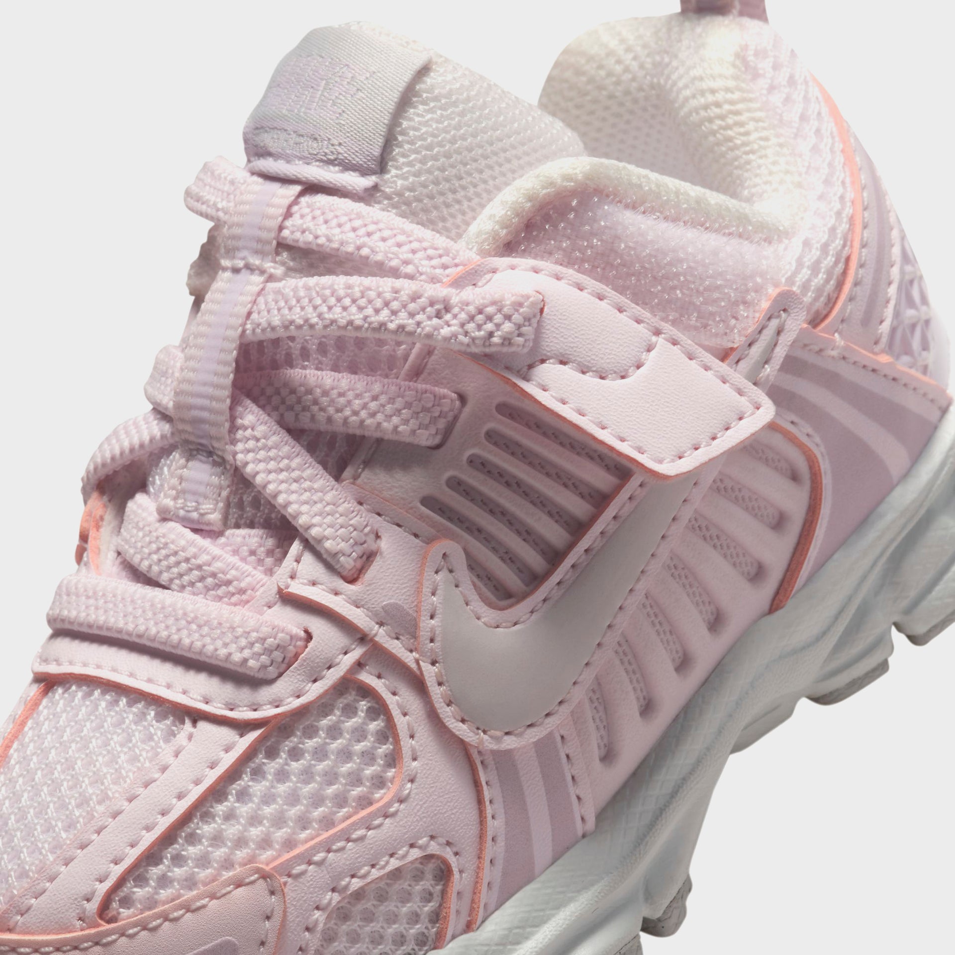 Nike TD Zoom Vomero 5 - Pearl Pink / Bleached Lilac / Summit White / Vast Grey