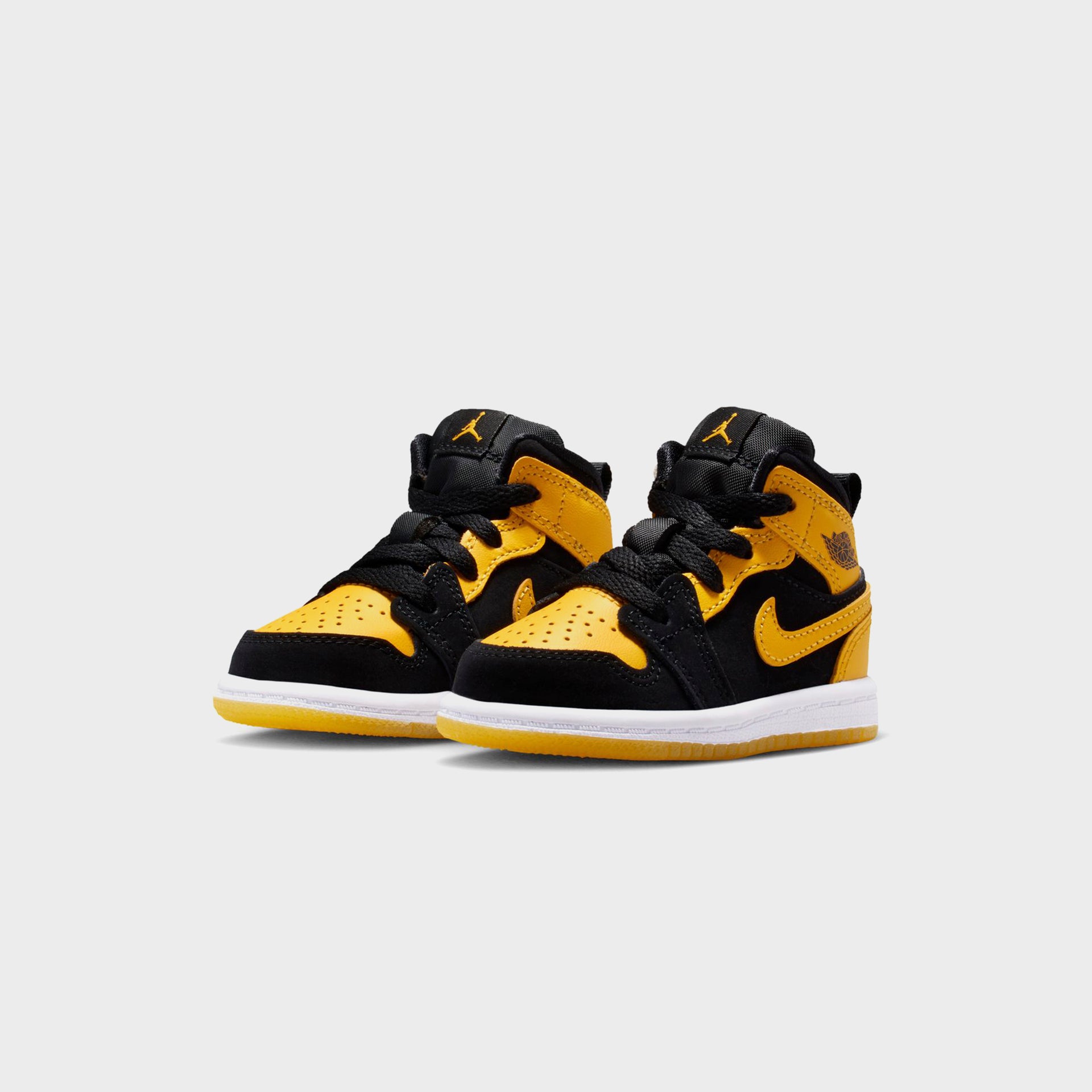 Jordan Air Jordan 1 Mid Se - Black / White / Varsity Maize