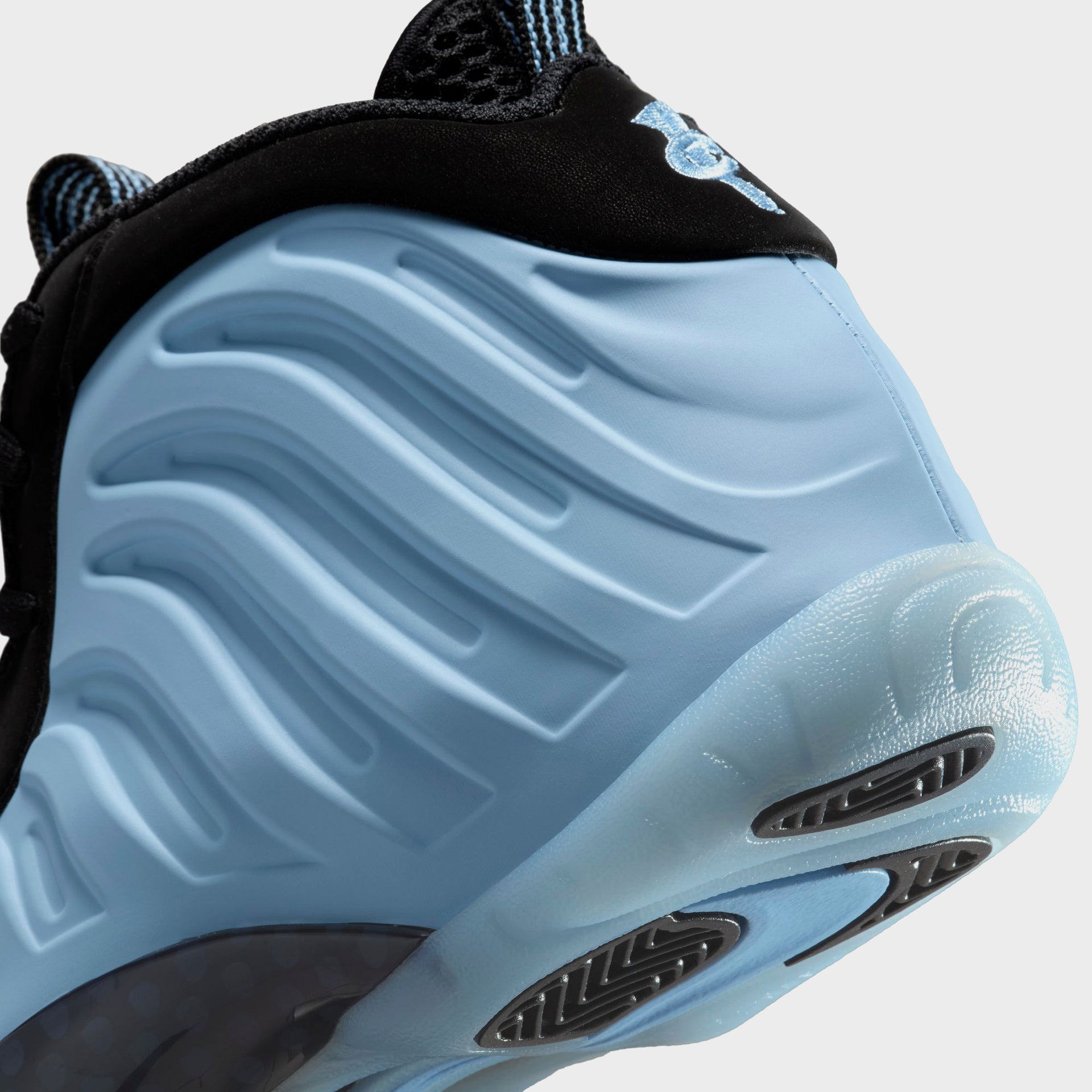 Nike GS Air Foamposite -  Psychic Blue / Black