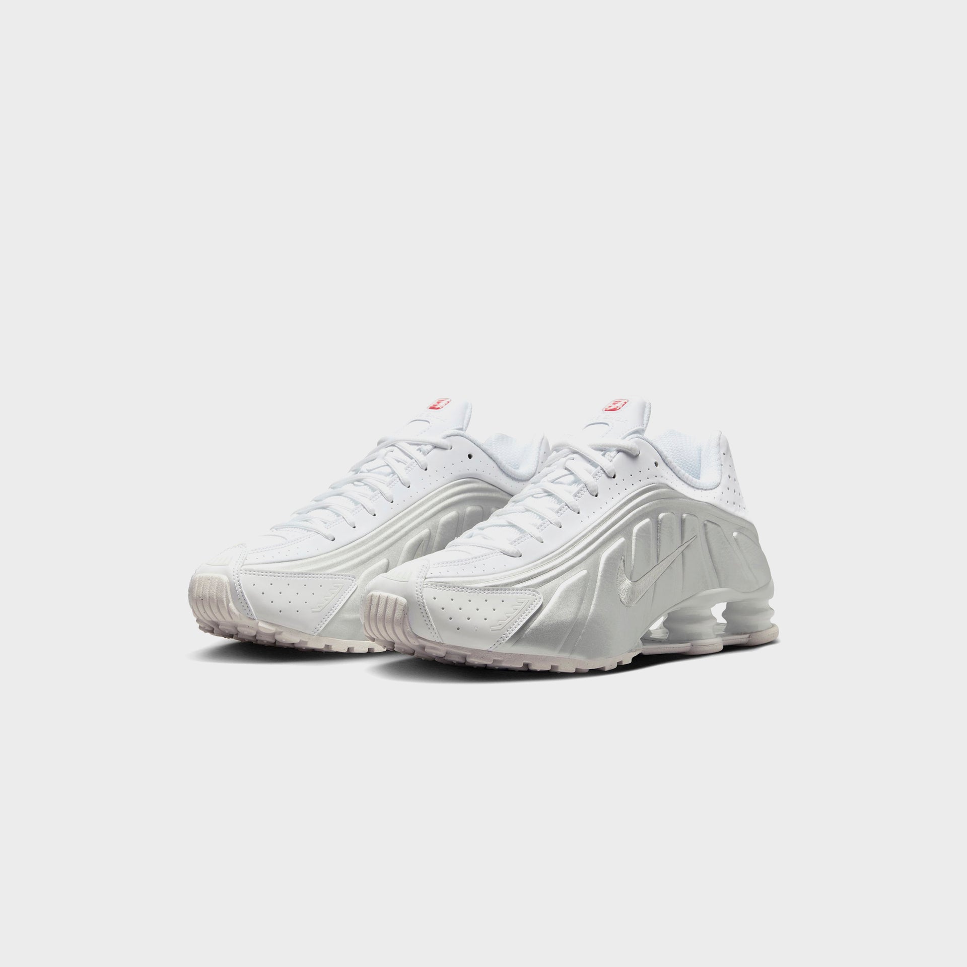 Nike Shox R4 - White / Metallic Silver / White / Bright Crimson