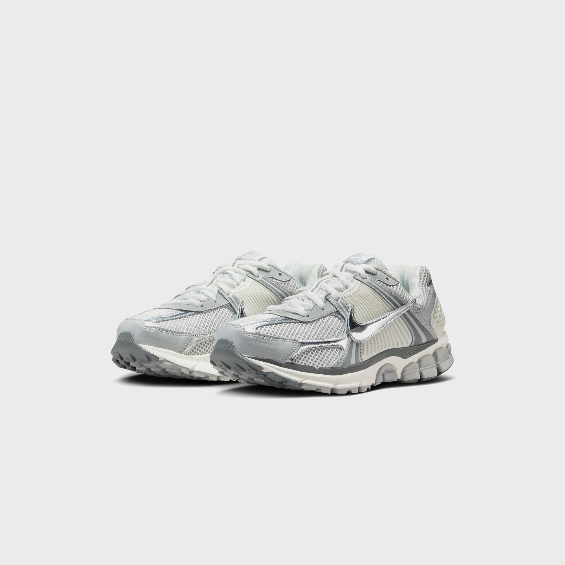 Nike Zoom Vomero 5 - Summit White / Metallic Silver