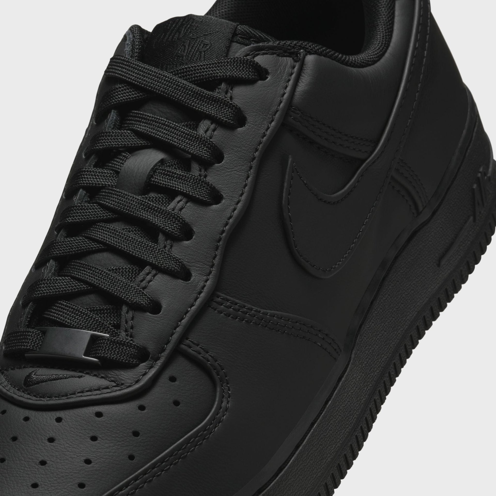 Nike Air Force 1 Low Retro PRM - Black