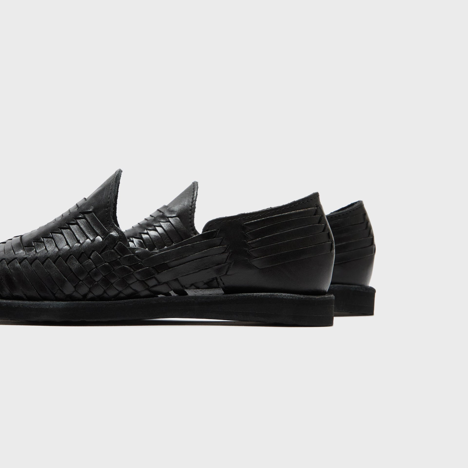 Chamula Cancun Sandal - Black