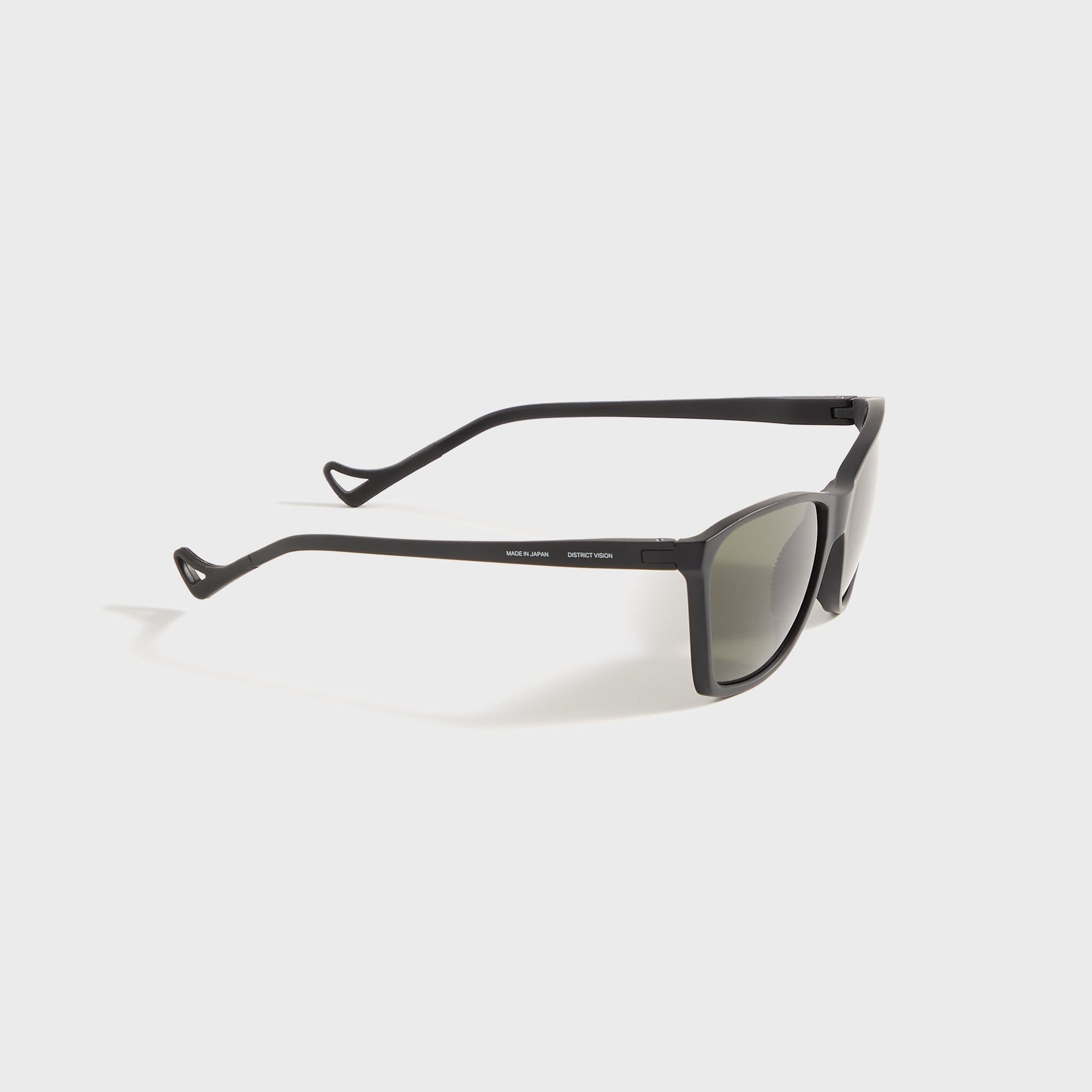 District Vision Keiichi Standard in Black / D+ G15