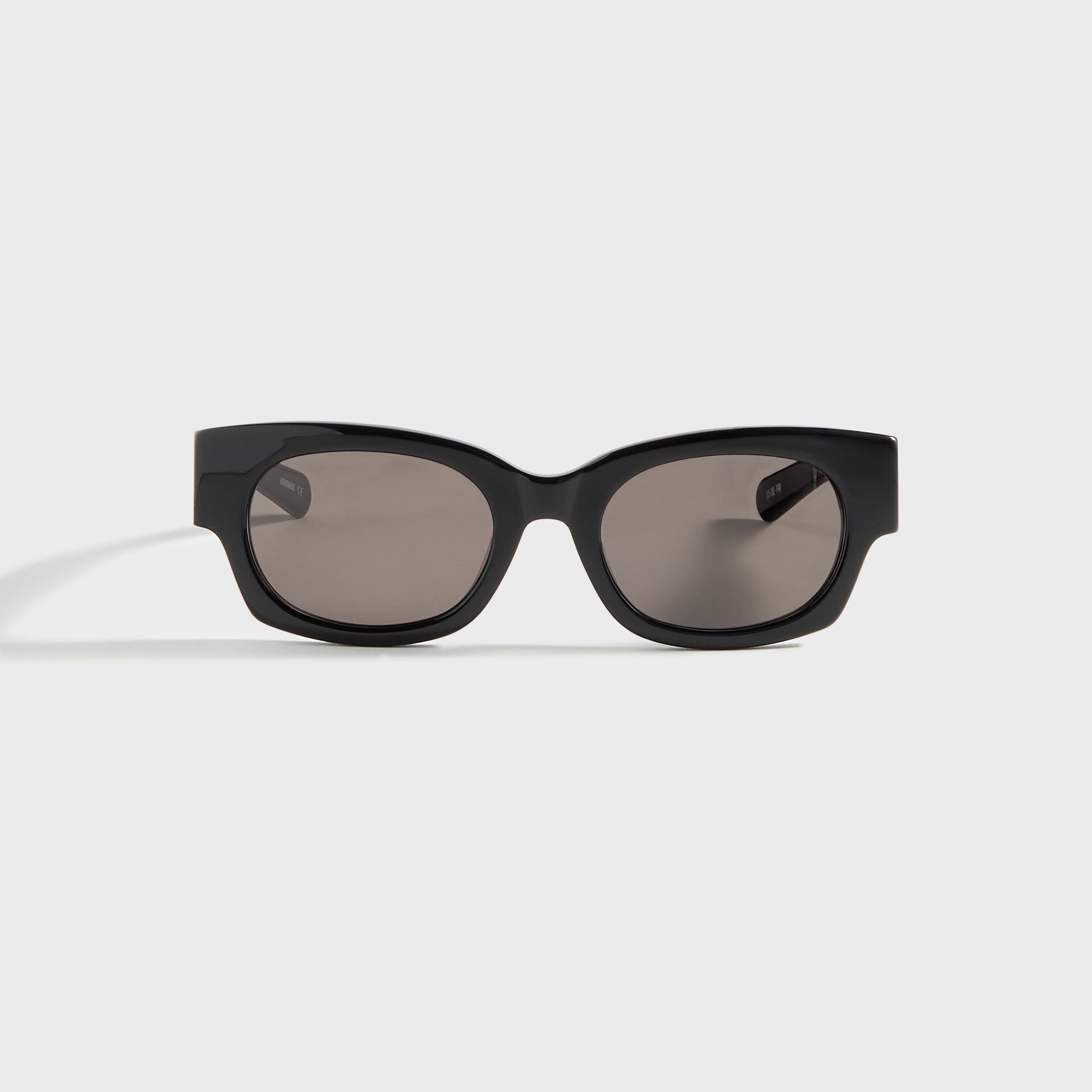 Flatlist Shade 01 in Solid Black / Solid Black Lens