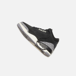 Nike WMNS Air Jordan 3 Retro - Off Noir / Black / Coconut Milk