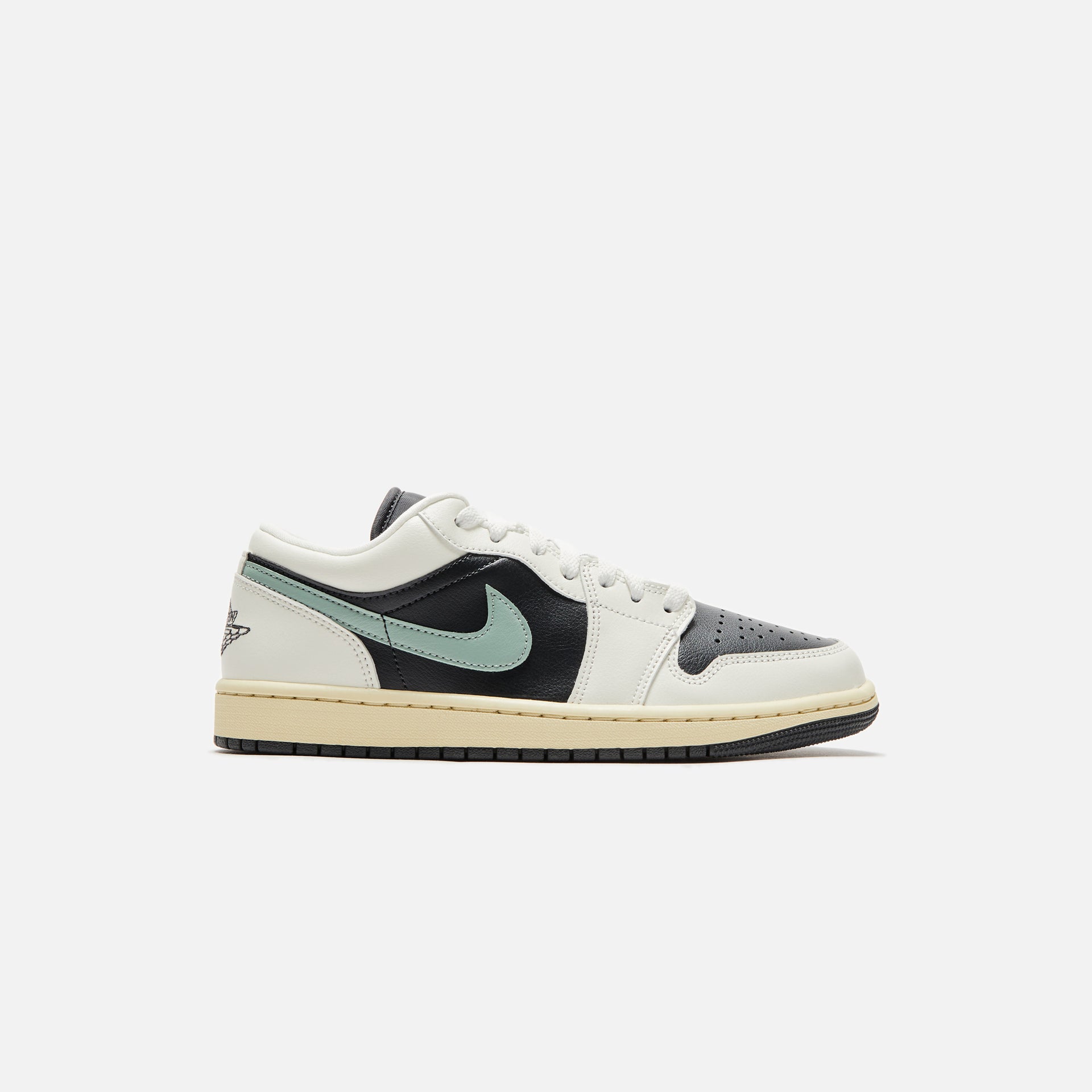 Nike WMNS Air Jordan 1 Low - Anthracite / Jade Smoke / Sail