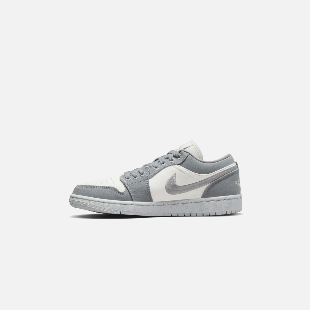 Nike WMNS Air Jordan 1 Low SE - Light Steel Grey / White / Sail