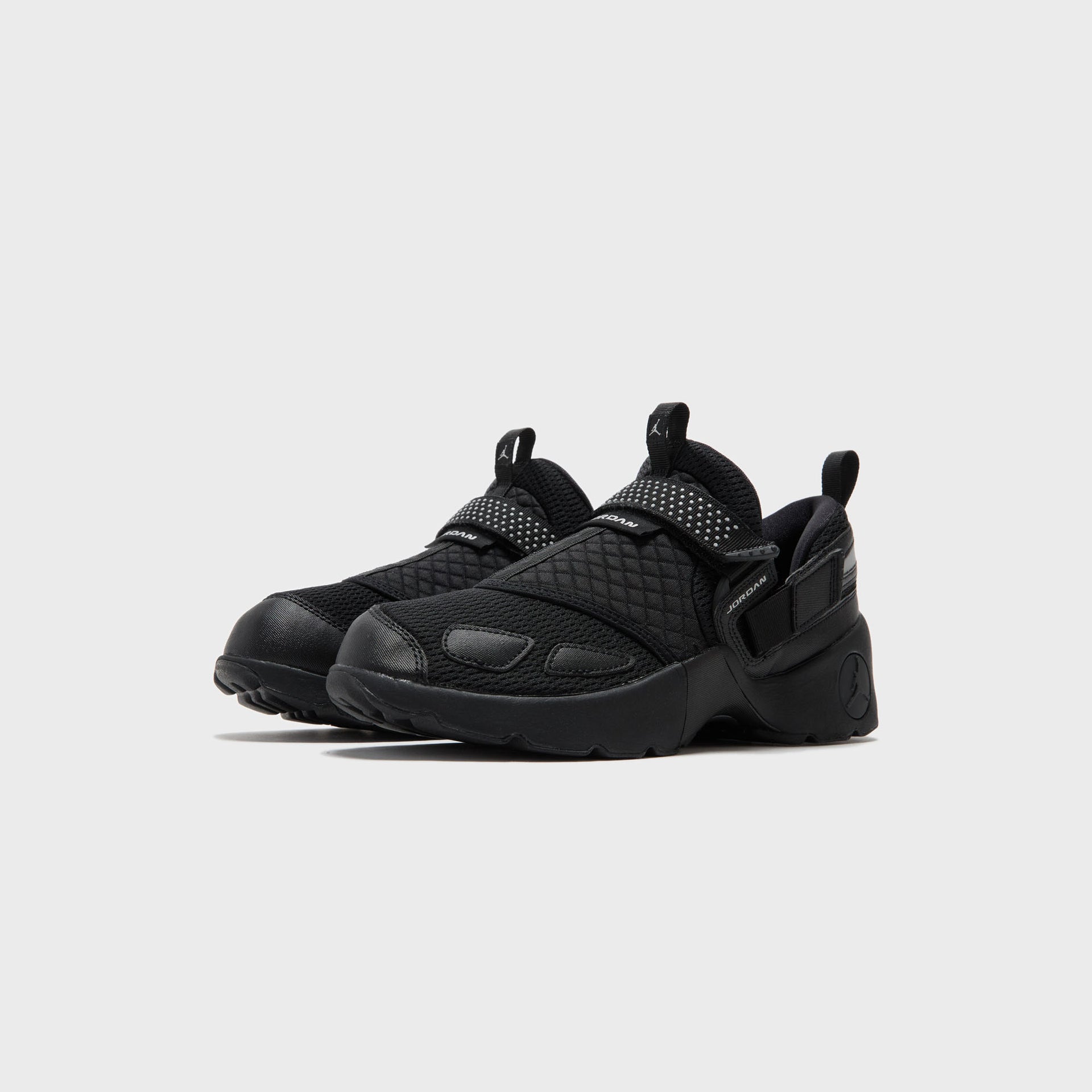 Jordan WMNS Trunner LX - Black / Black / Black