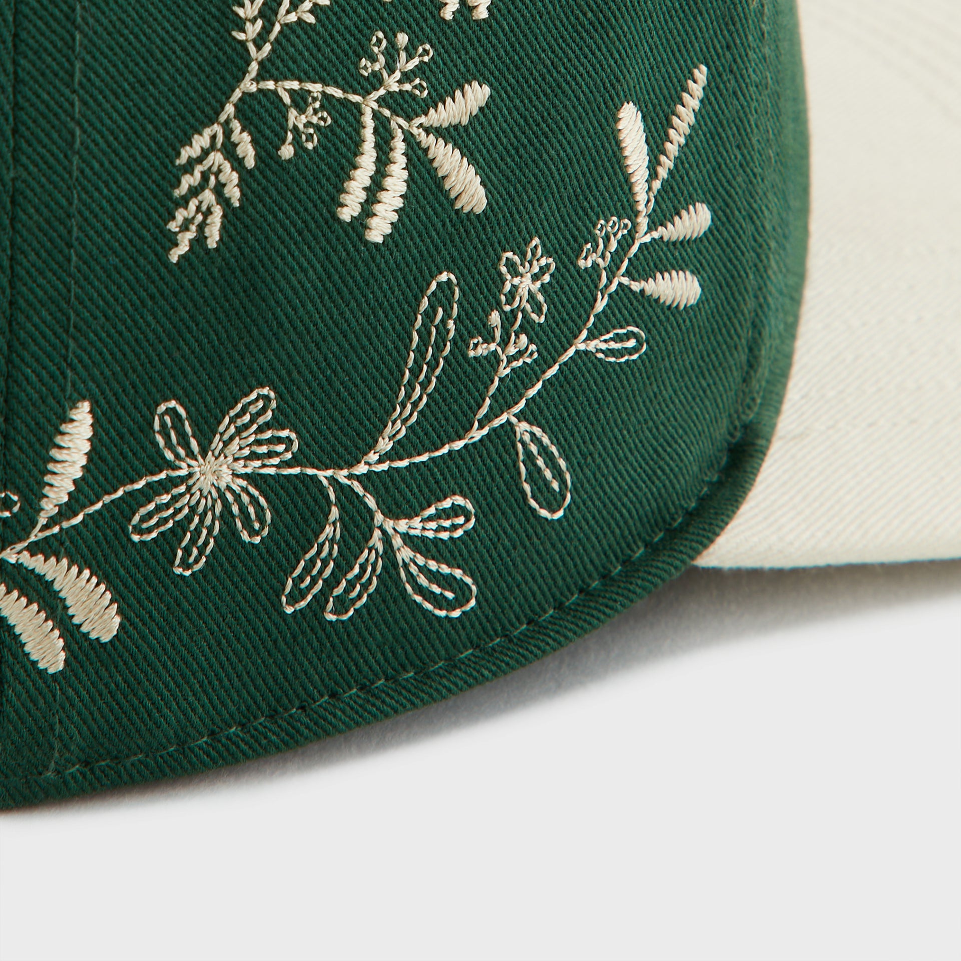 Kith Kids & '47 for the New York Yankees Embroidered Floral Cap in Scarab
