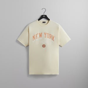 UrlfreezeShops for the New York Knicks NY to the World Vintage Tee - Sandrift