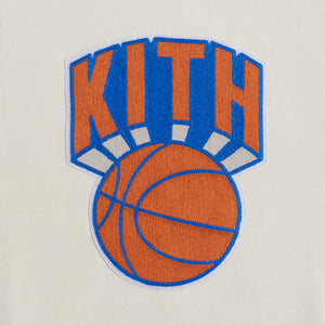 Kith for the New York Knicks Retro NY Nelson Crewneck - Sandrift
