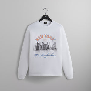UrlfreezeShops for the New York Knicks Skyline L/S Vintage Tee - White