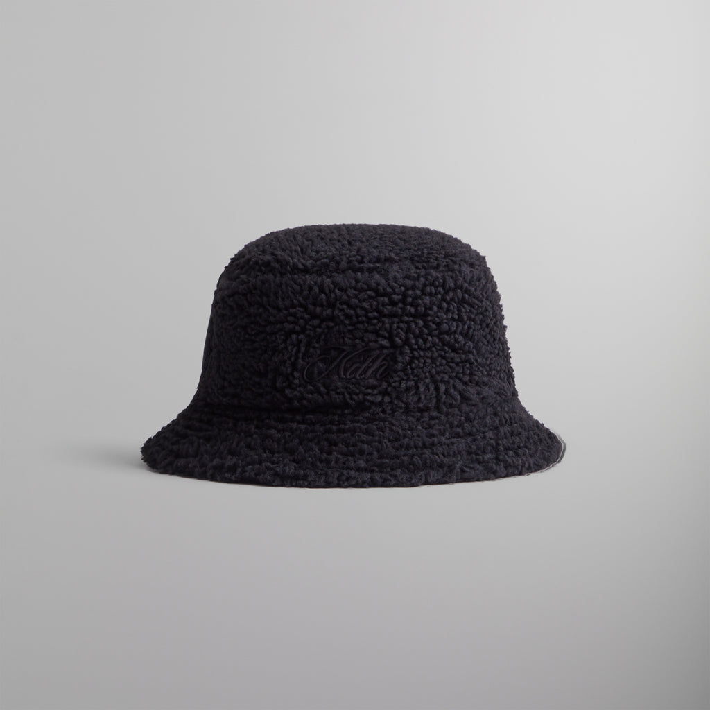 Kith Reversible Bucket Hat in Denim & Sherpa - Black