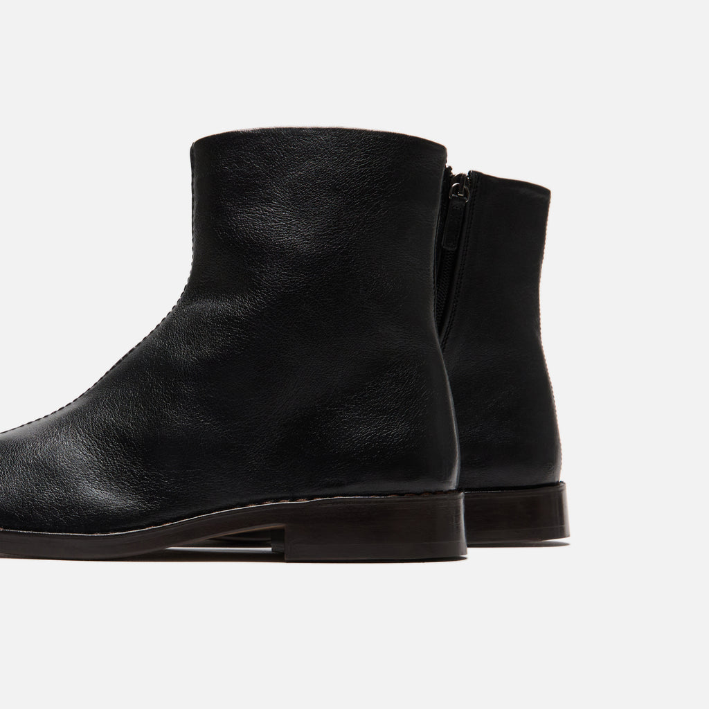 Lemaire Piped Zipped Boots - Black – Kith