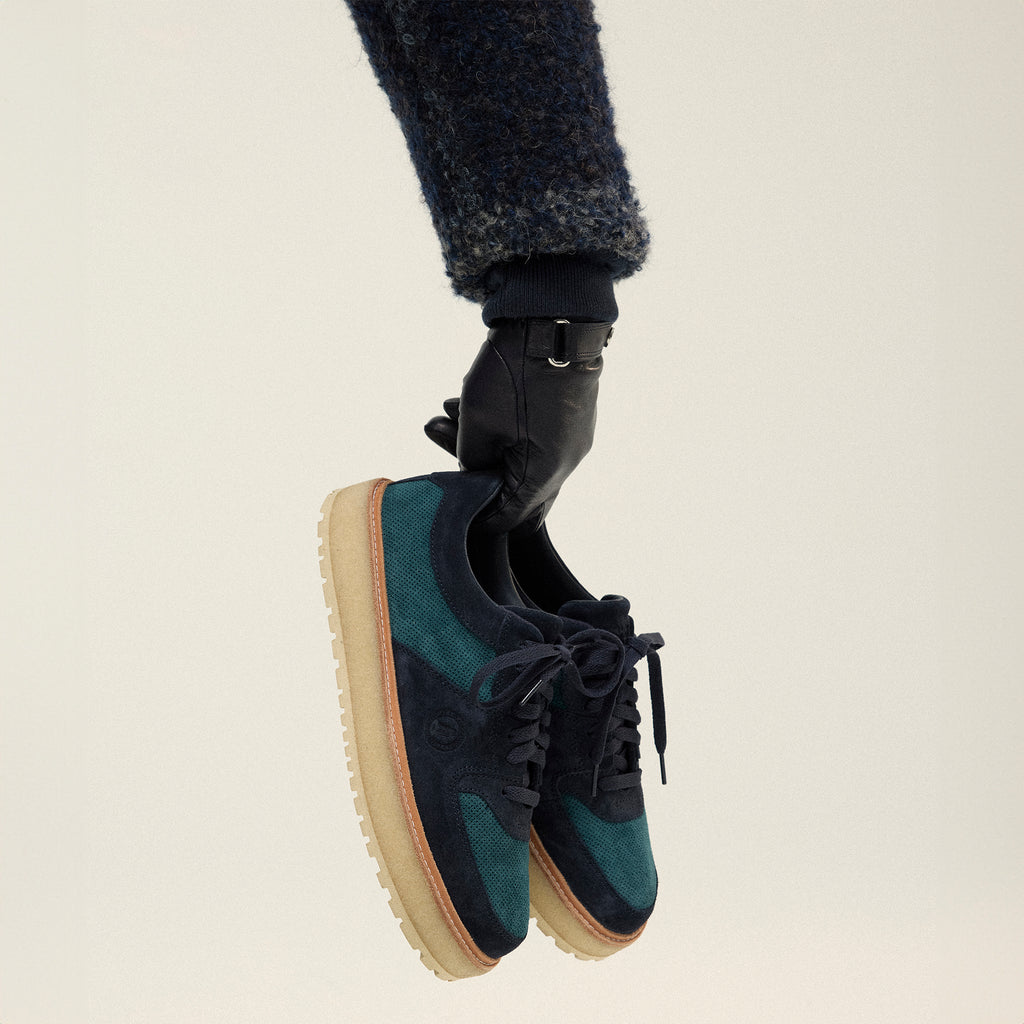 8th St by Ronnie Fieg for Clarks Originals Sandford 2 - Carbon / Starg –  Kith