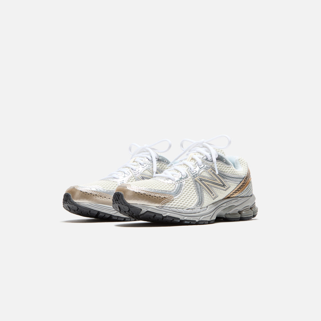New Balance 860v2 - Sea Salt / Gold Metallic – Kith