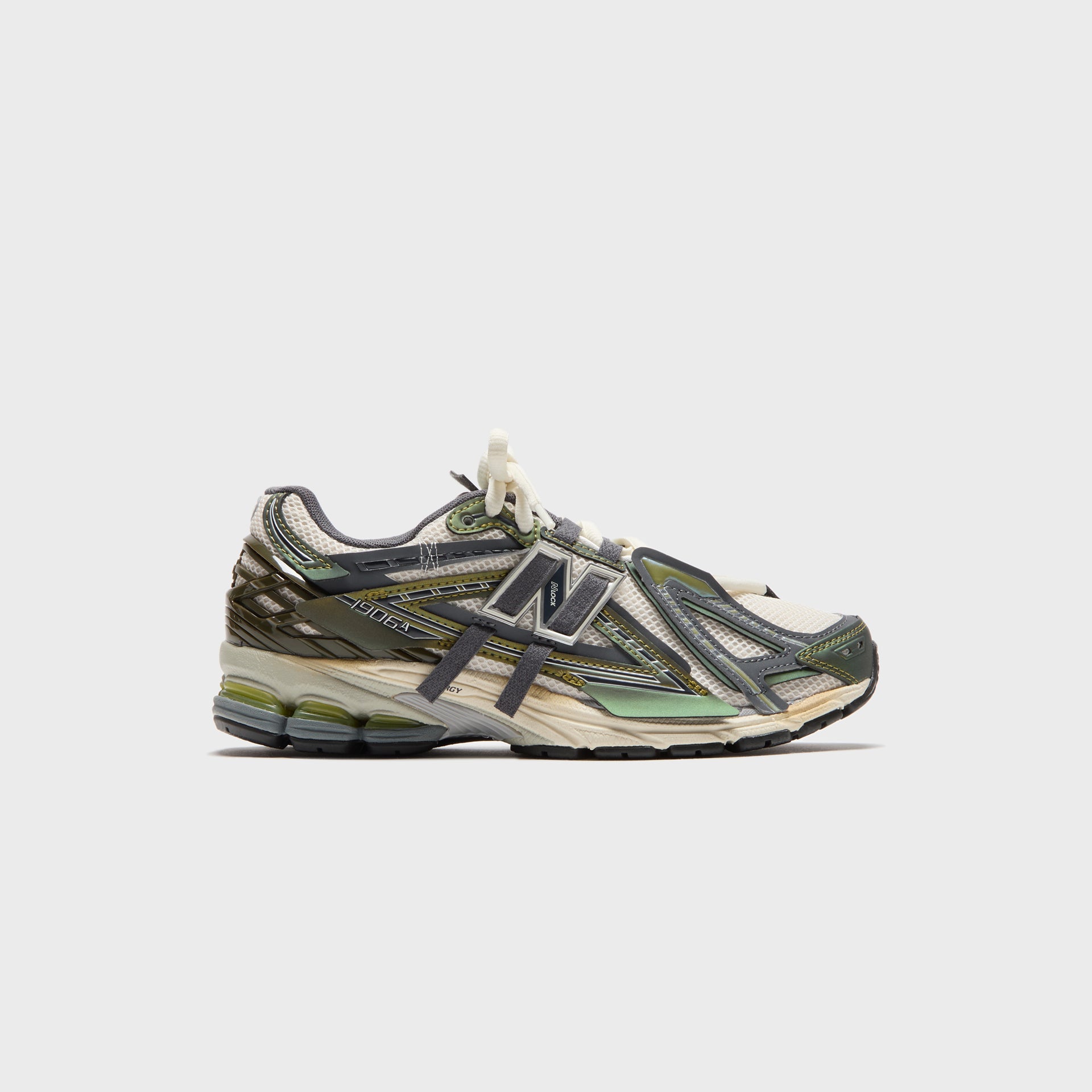 New Balance 1906A - Olive Juice / Sea Salt / Woodland