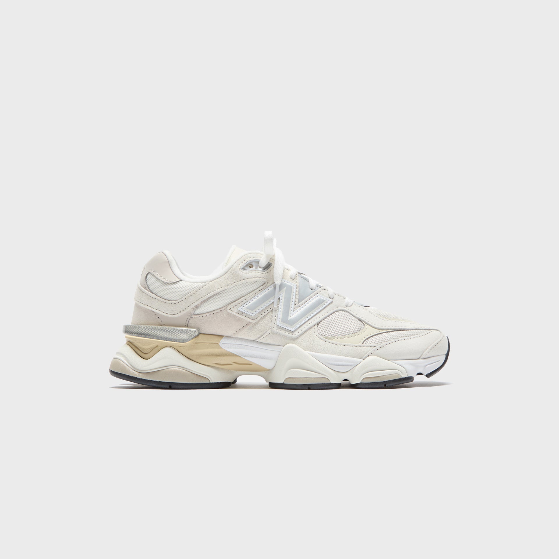 (RTV) New Balance 9060 - Sea Salt / Moonbeam / Turtledove