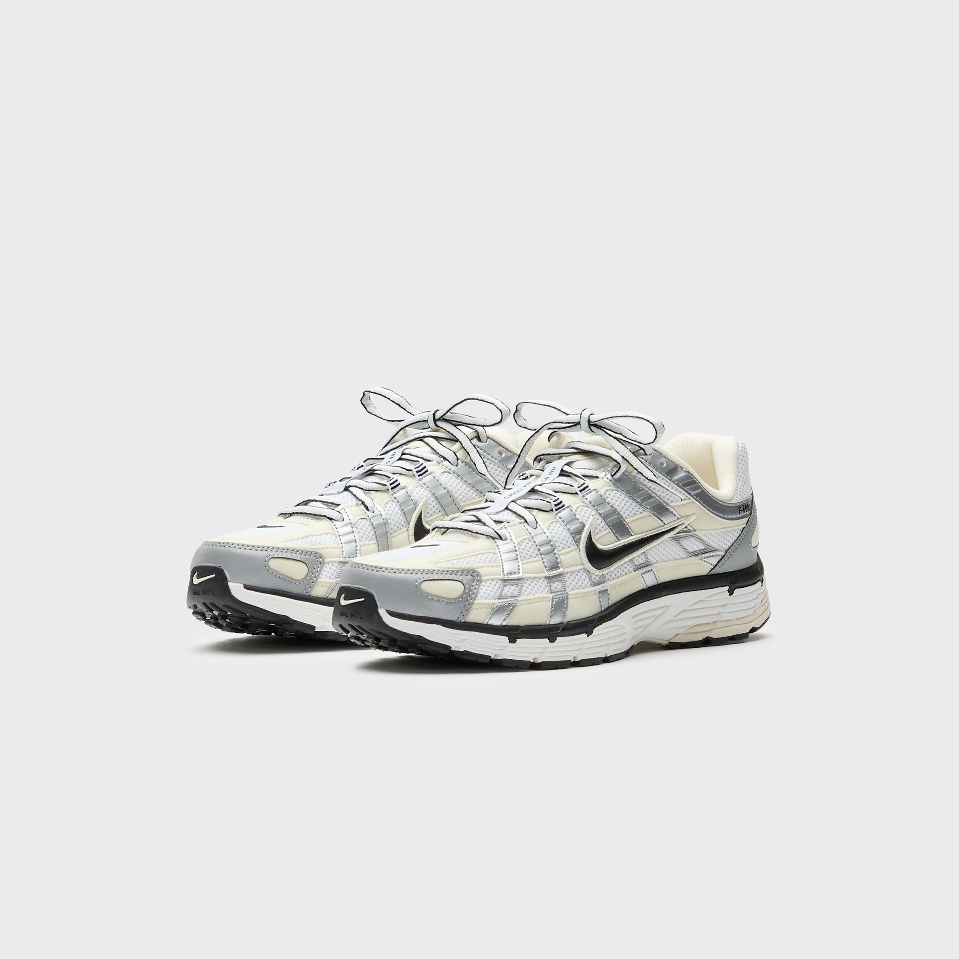 Nike WMNS P-6000 - Coconut Milk / Black / Summit White