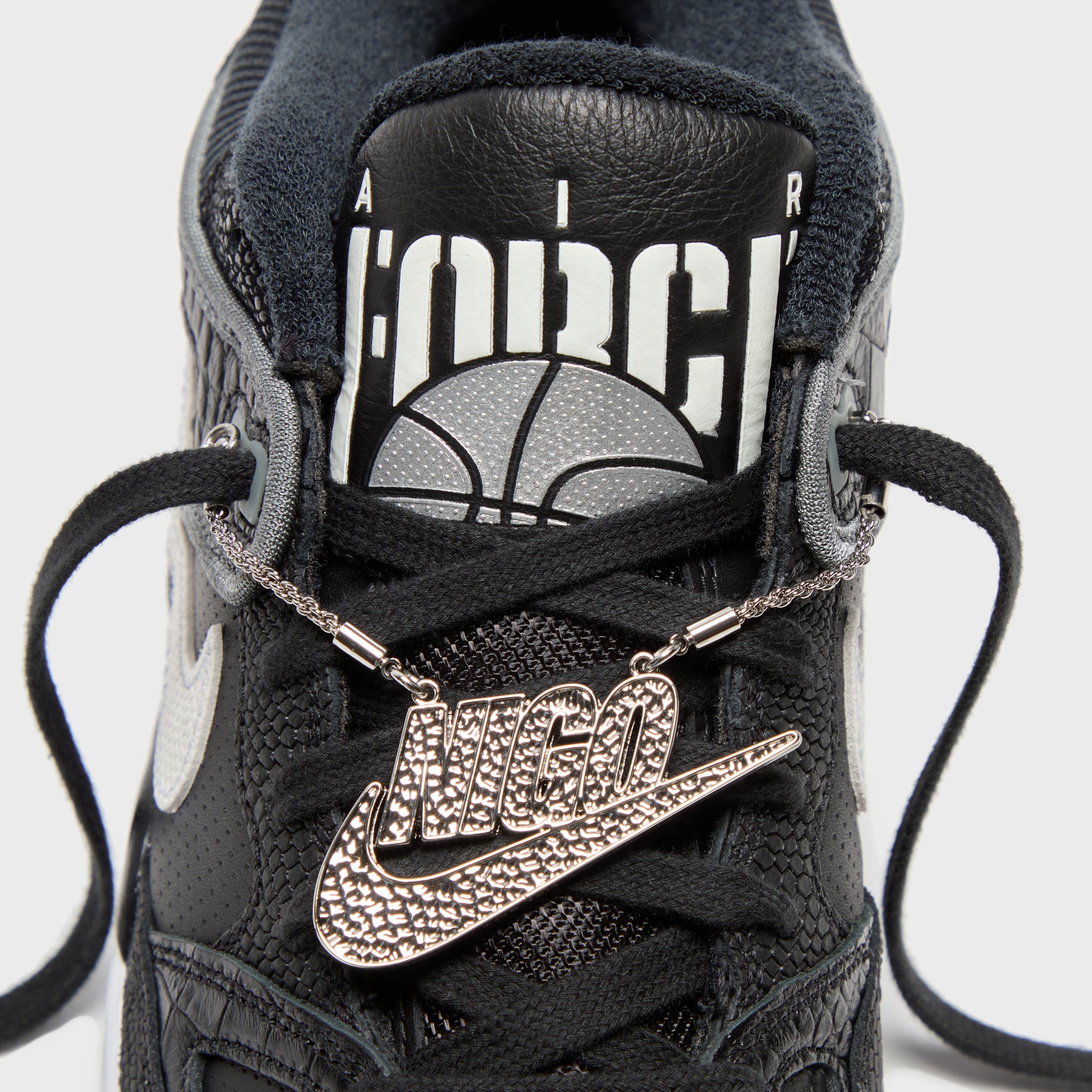 Nike x NIGO Air Force 3 Low - Black / White