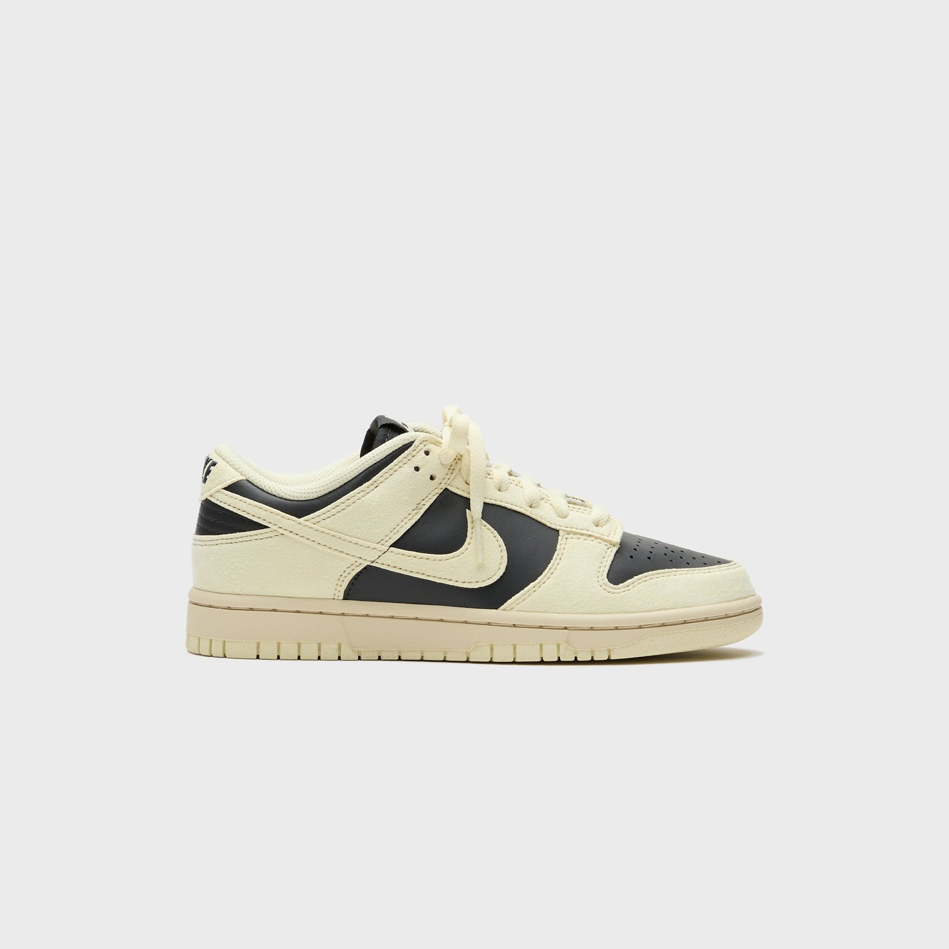 Nike WMNS Dunk Low - Off-Noir / Light Khaki / Alabaster