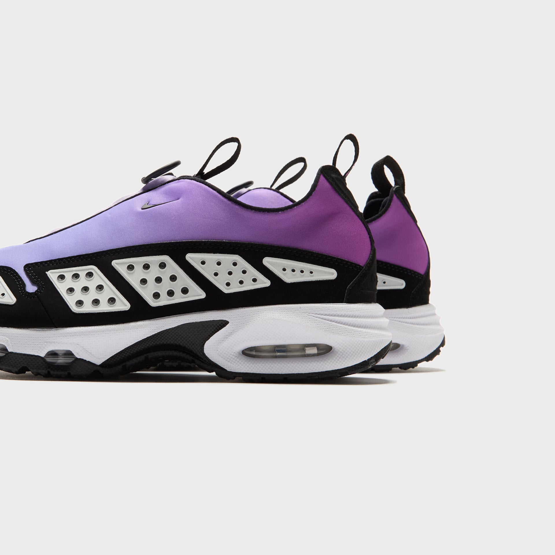 Nike WMNS Air Max SNDR - Hyper Violet / Black / White / Hydrangeas