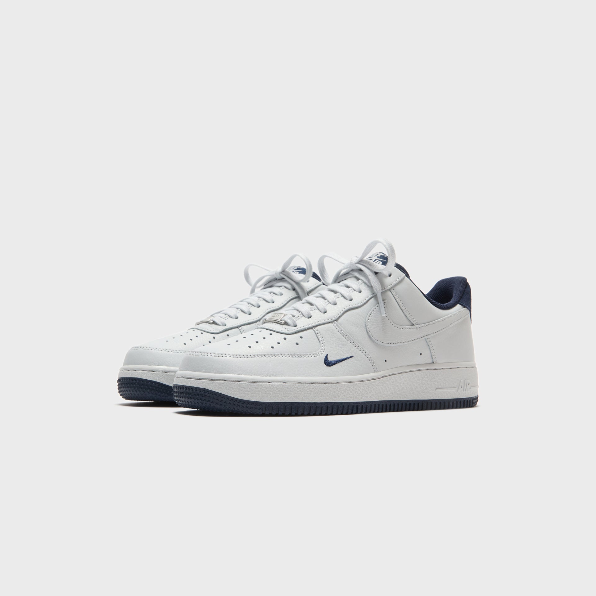 Nike Air Force 1 ’07 Lv8 -  Photon Dust / Obsidian / Photon Dust