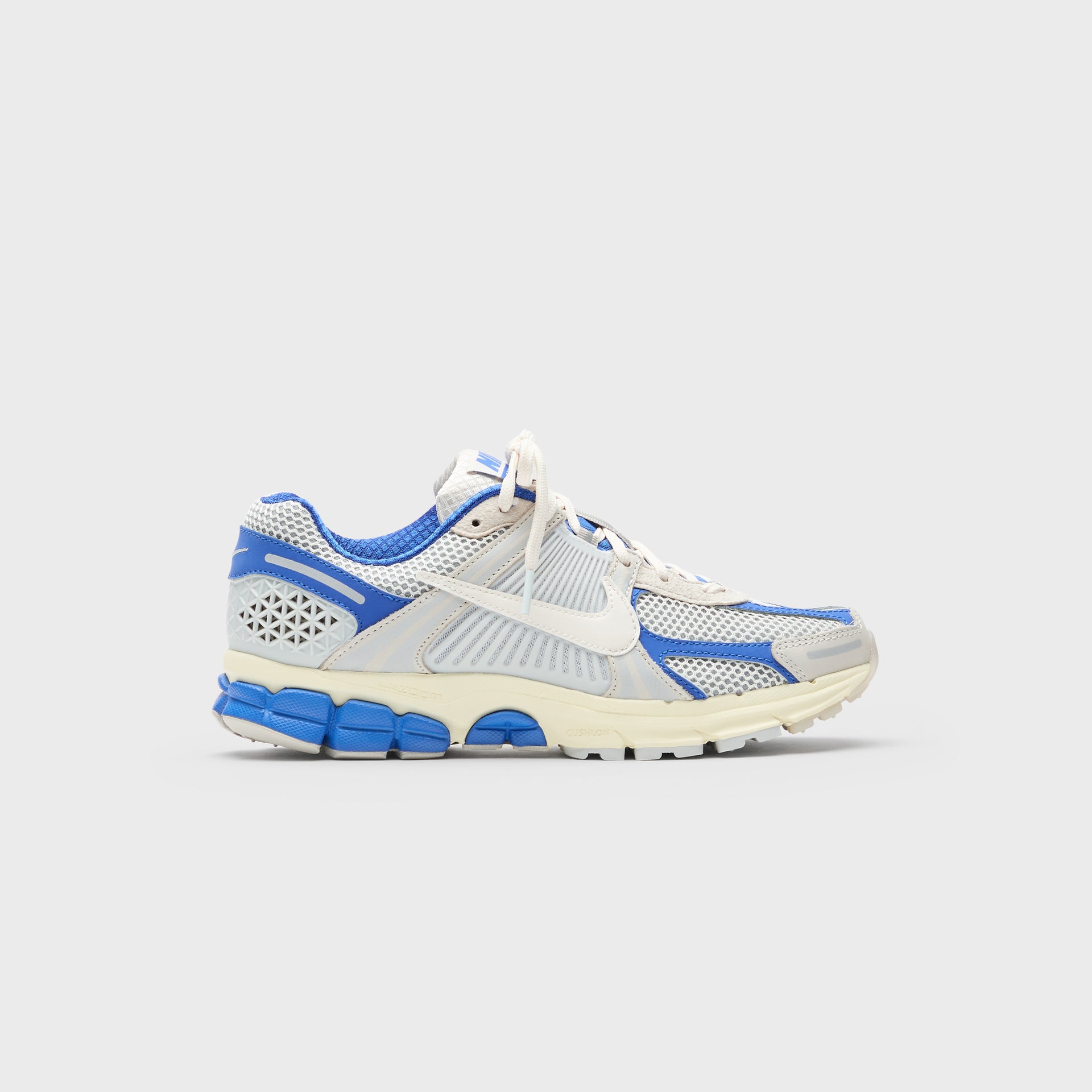 Nike WMNS Zoom Vomero 5 - Game Royal / White / Coconut
