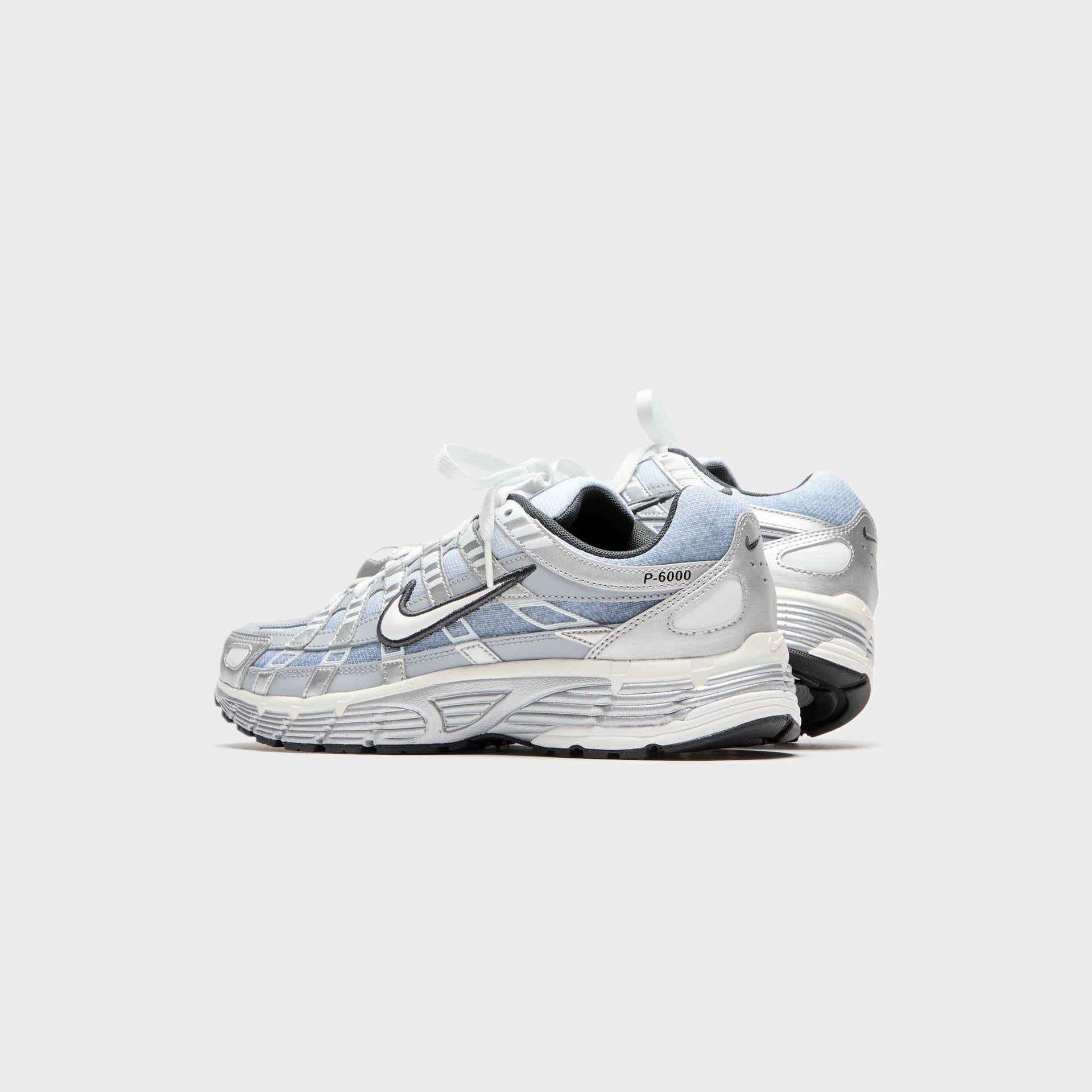 Nike P-6000 - Metallic Silver / Summit White / Wolf Grey