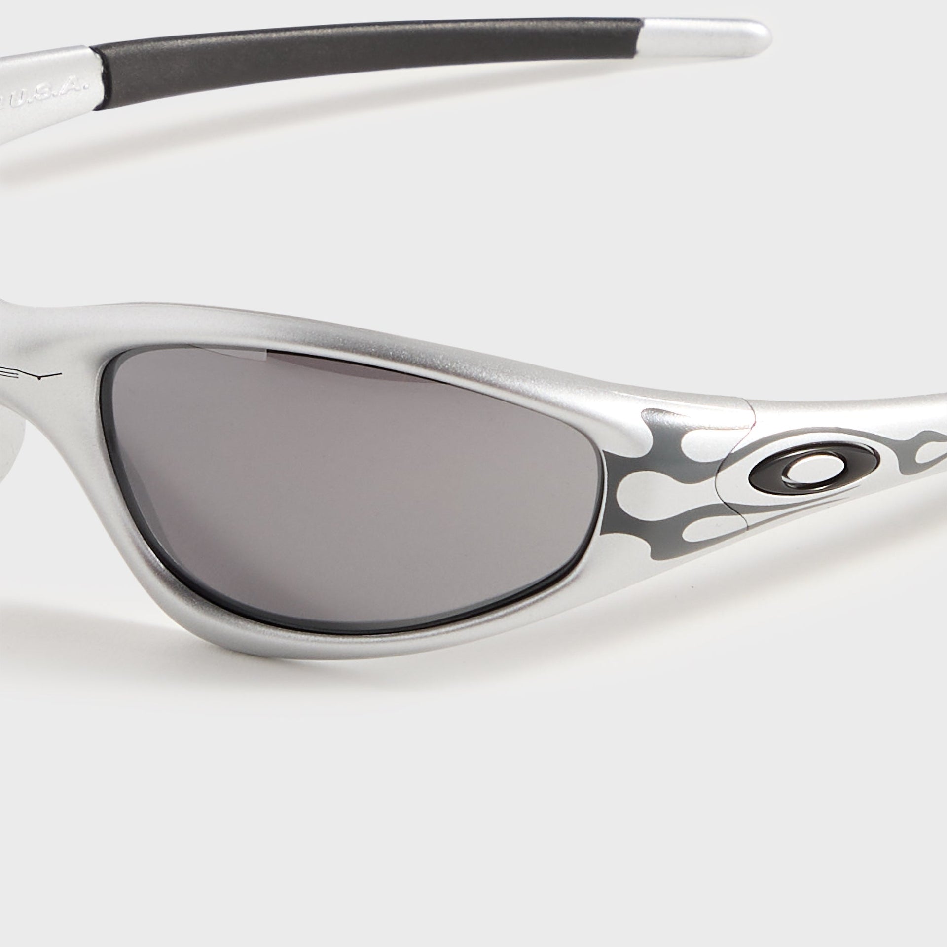 Oakley Straight Jacket 99 in XinSilver Flames / Prizm Black