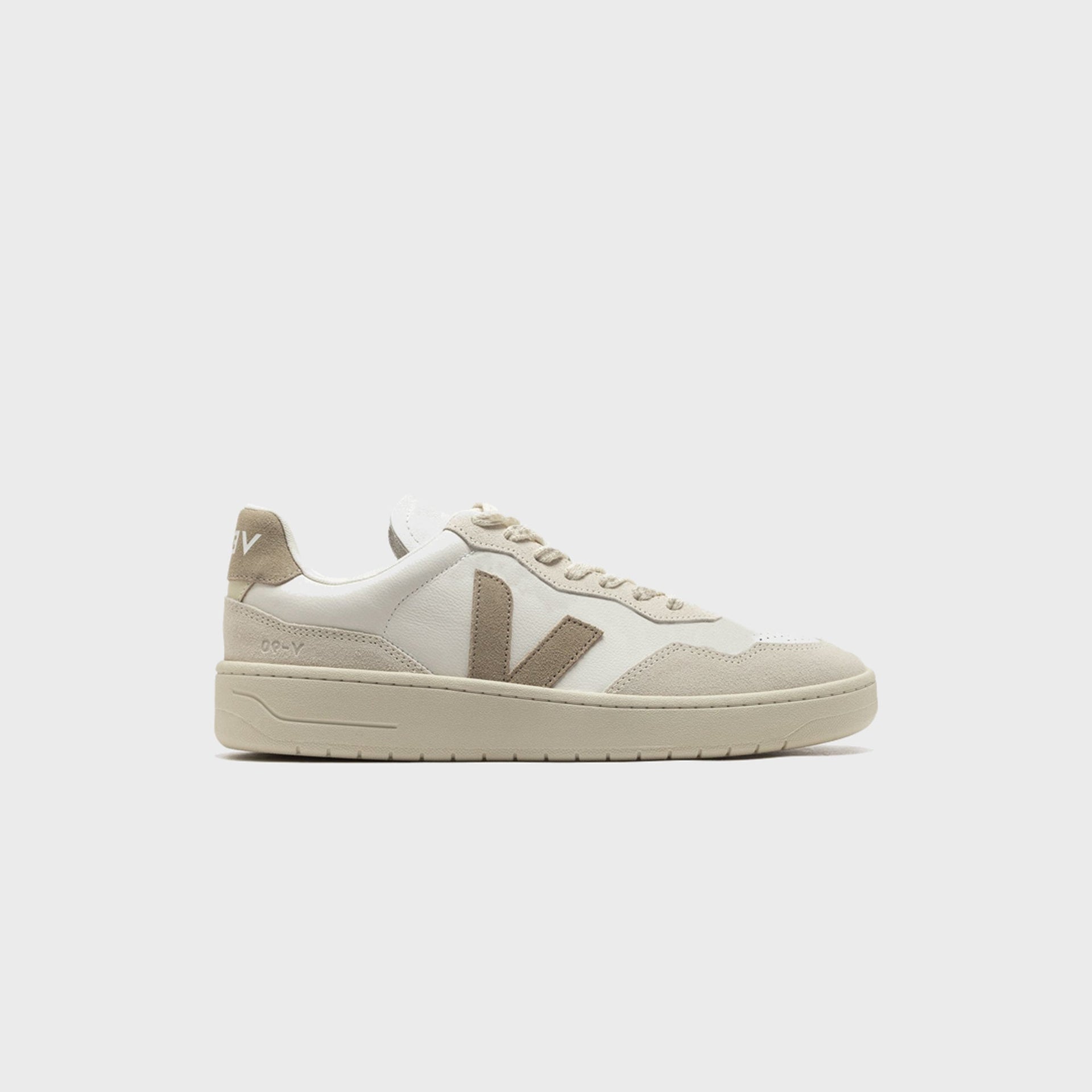 Veja V-90 - White / Taupe