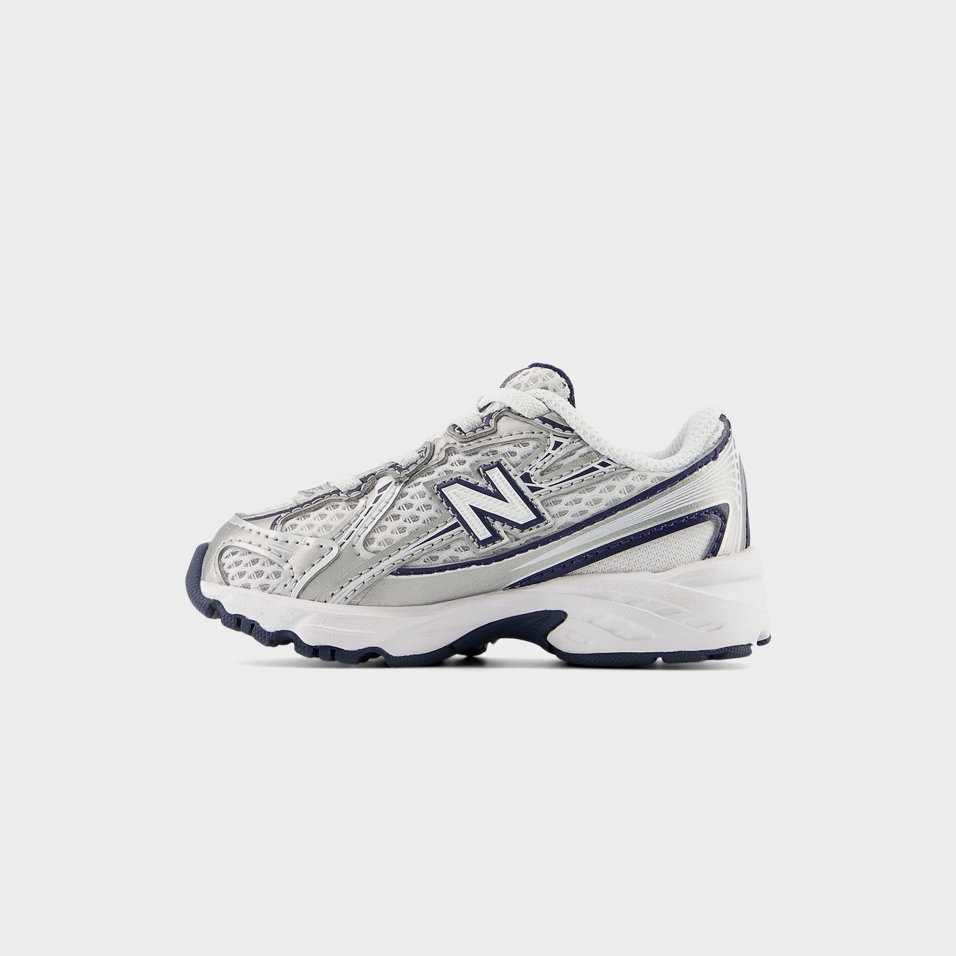 New Balance TD 740 - Navy / White